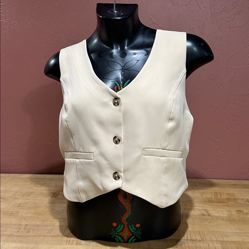 Button-Up Vest [beige]